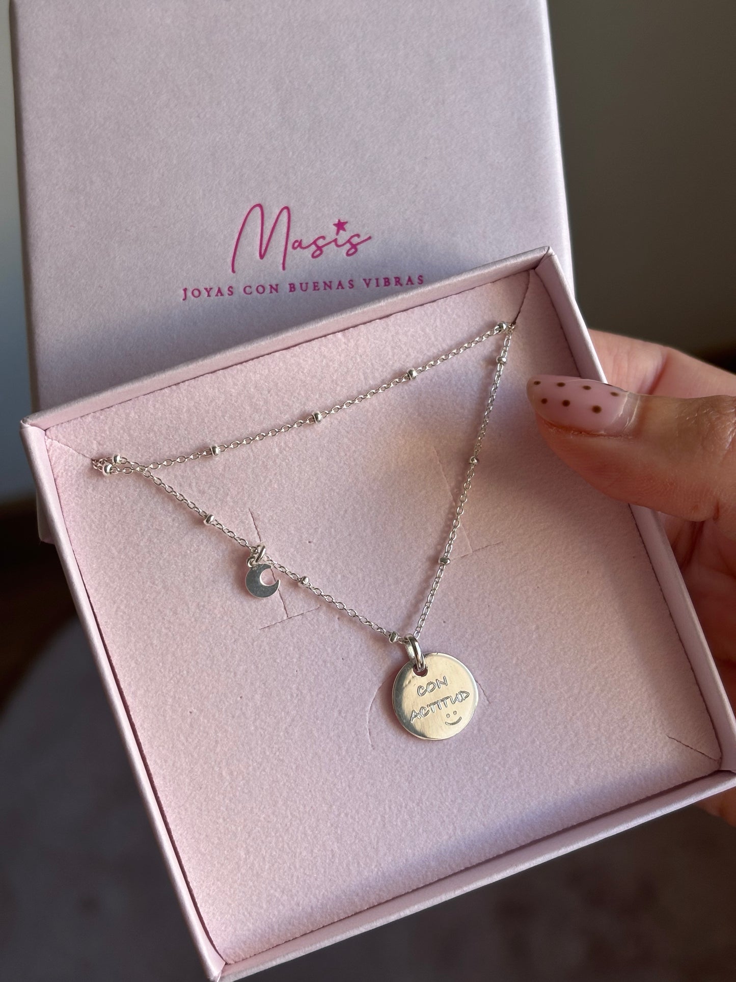 Gargantilla con medalla de 13 mm y luna