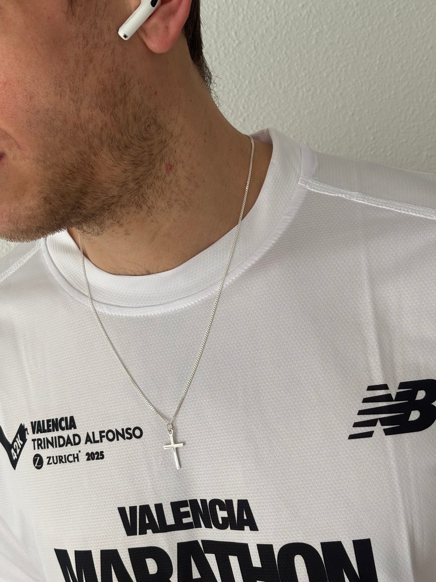 Cadena con cruz plata para hombre