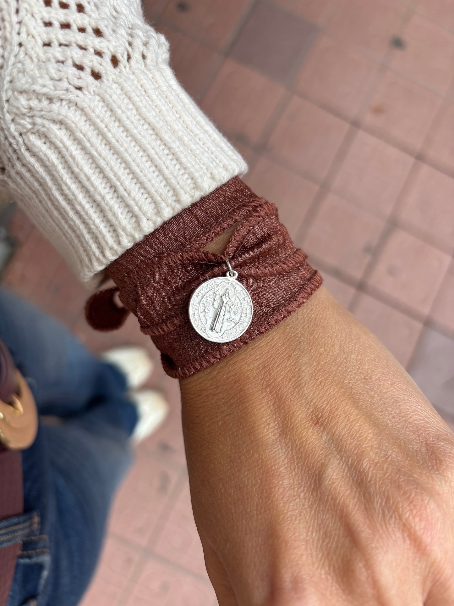 Medalla de San Benito con Seda