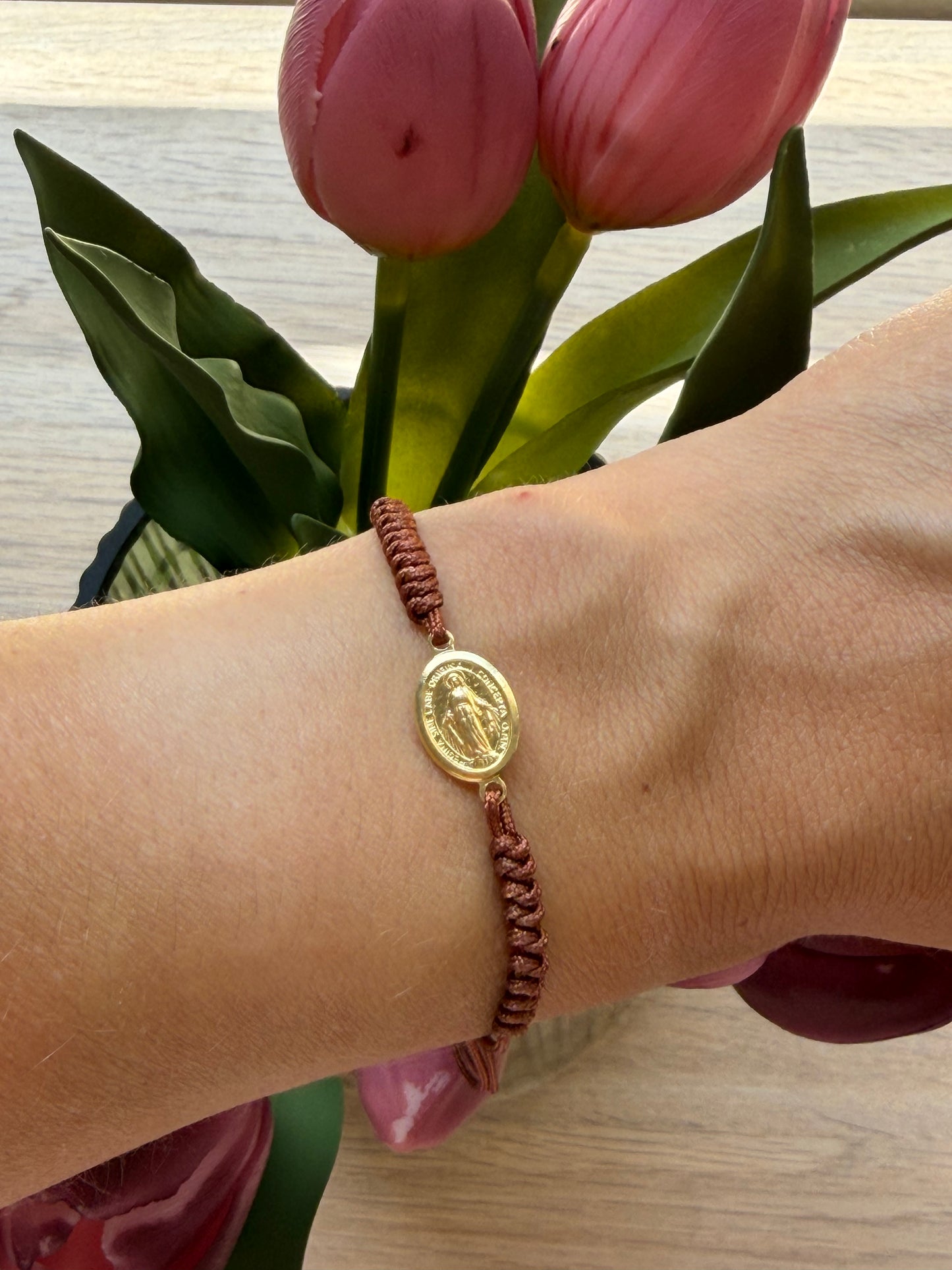 Pulsera nylon Milagrosa Dorada