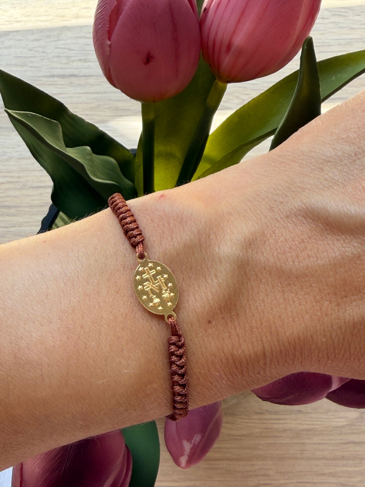 Pulsera nylon Milagrosa Dorada