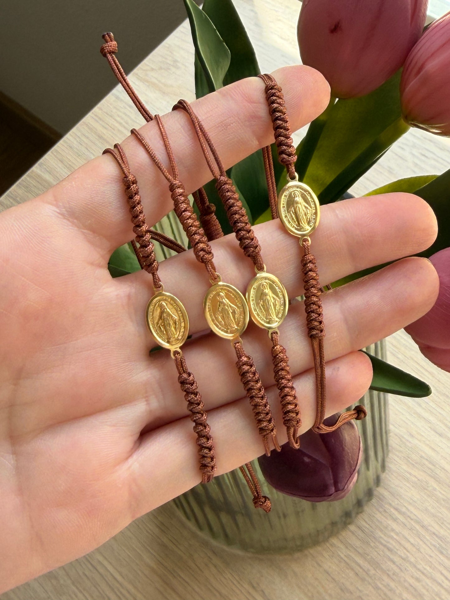 Pulsera nylon Milagrosa Dorada