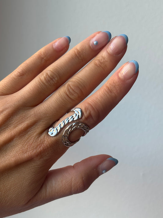 Anillo abrazo (plateado)